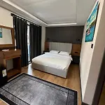 Skylife Oldcity 4*
