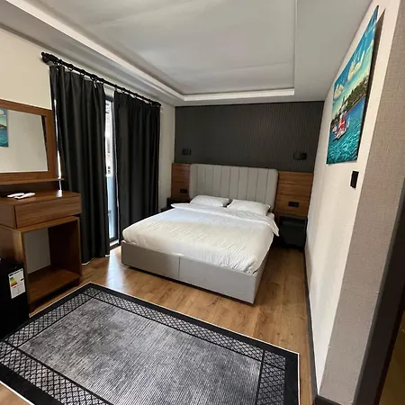 Skylife Oldcity 4*