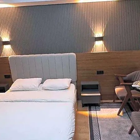 Skylife Oldcity 4*