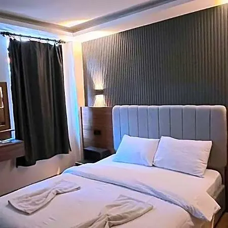 Skylife Oldcity 4*