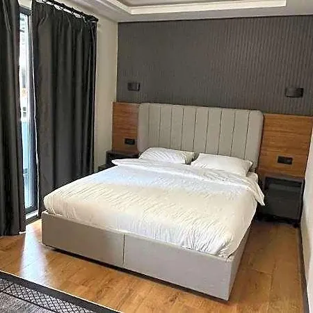 Skylife Oldcity Apart-hotel