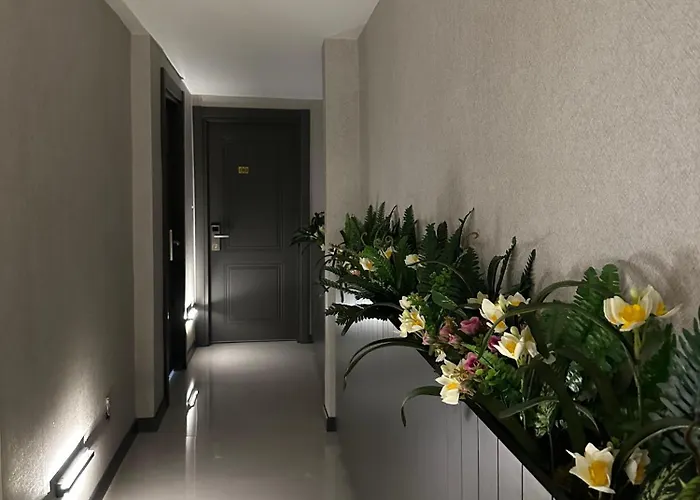 Lägenhetshotell Skylife Oldcity 4*