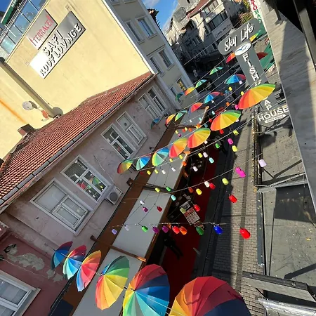 Skylife Oldcity Aparthotel 4*